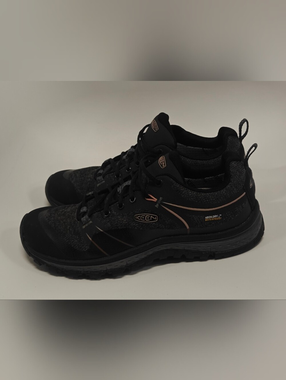 KEEN Terradora Waterproof Womens Gray Low Hiking Shoes Sport Sneakers Size 6